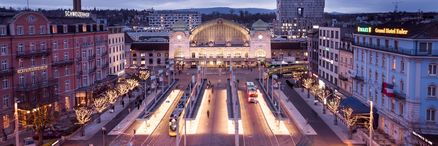 Drohnenfoto mit Blick auf den Centralbahnplatz und den Bahnhof Basel SBB